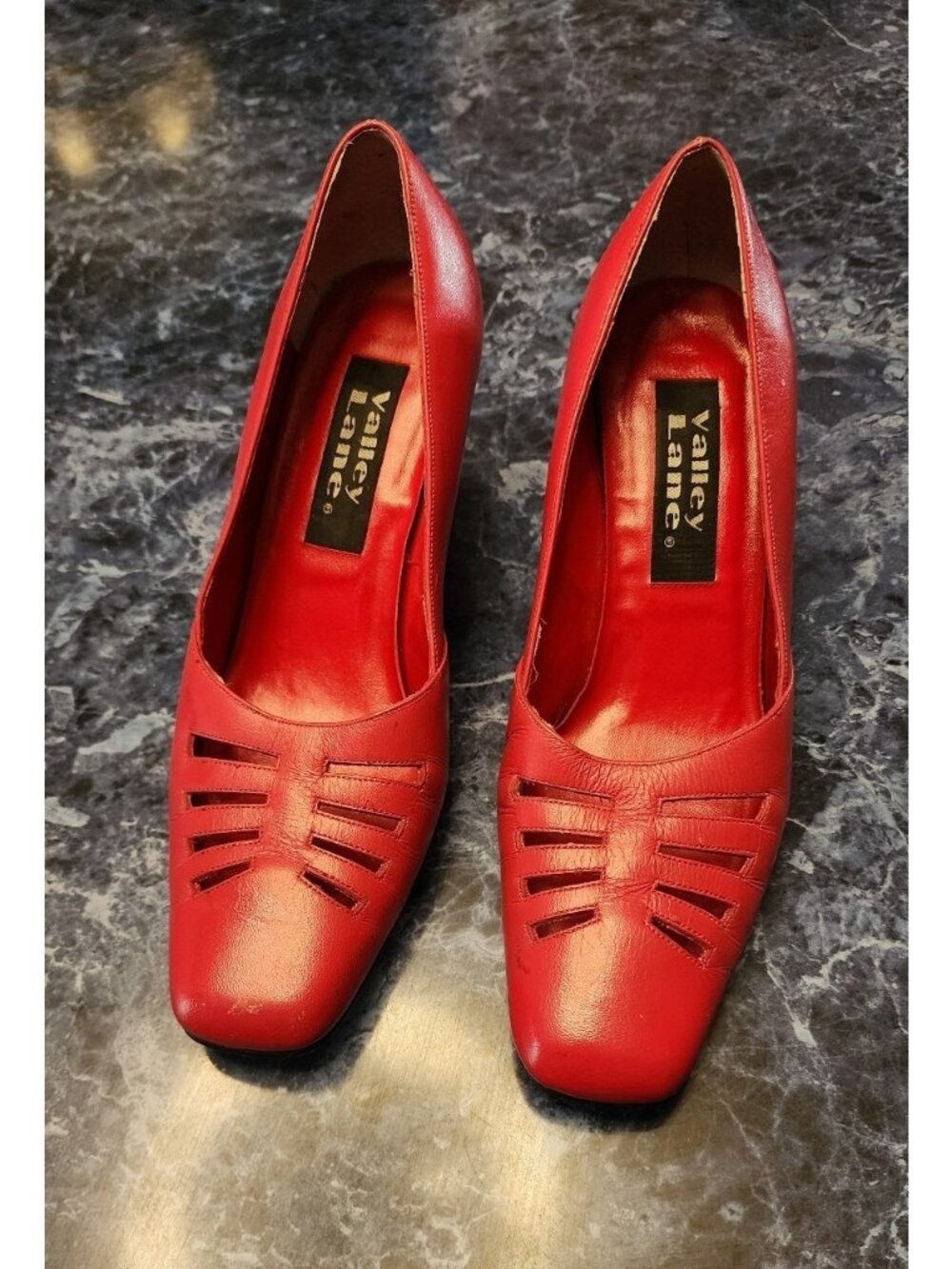 Vintage 90s VALLEY LANE Red Leather Cutout Square Toe Block Heel Pumps 7M